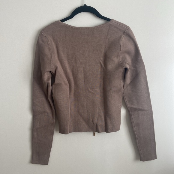 NWT Abercrombie & Fitch Zip-Up Notch-Neck Slim Top SIZE M - Picture 9 of 9